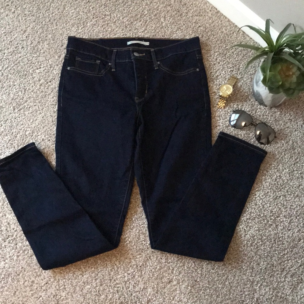 Levi’s shaping skinny 311 jeans